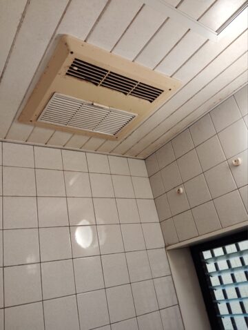 浴室暖房乾燥機交換前